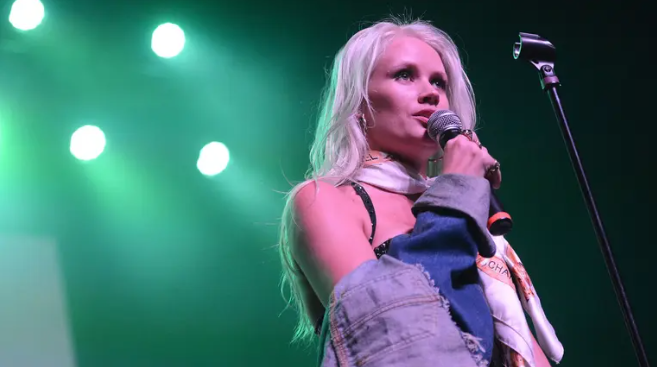 Lauren Bennett Death, Obituary: “Party Rock Anthem” Singer Dies at 36